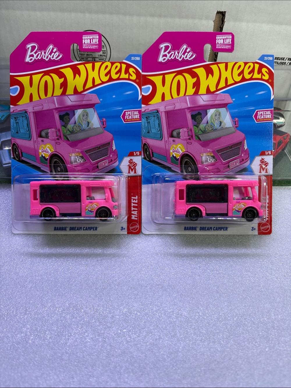 Hot Wheels Barbie Dream Camper - Bright Pink
